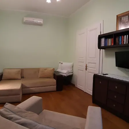 Mamyna Svitlycya Apartment
